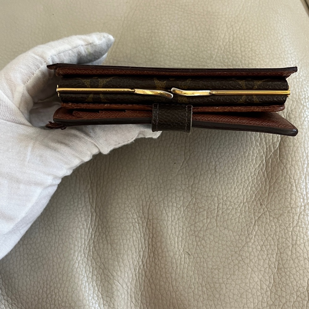 Louis Vuitton Monogram Brown and Gold Bifold and Kisslock Wallet - Picture 8 of 11